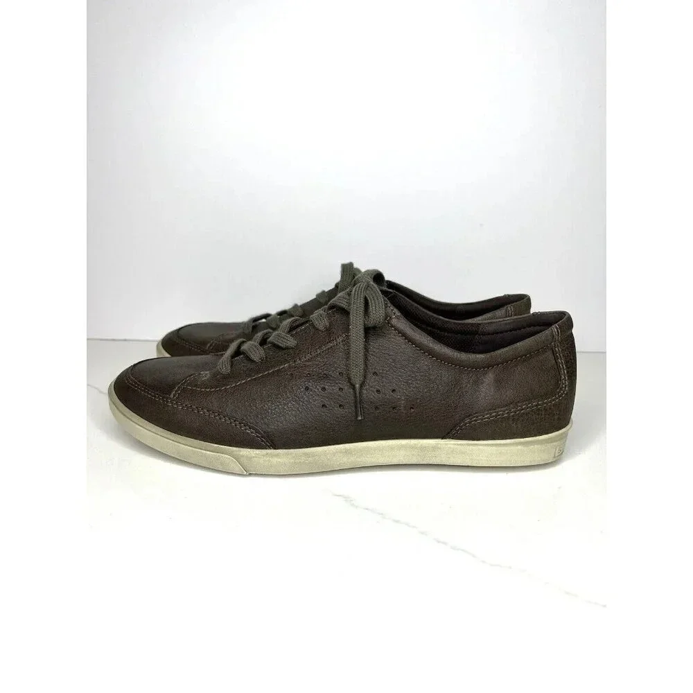 Ecco Brown Leather Comfort Sneakers Distress Tan Outsoles Size Size 44 Casual